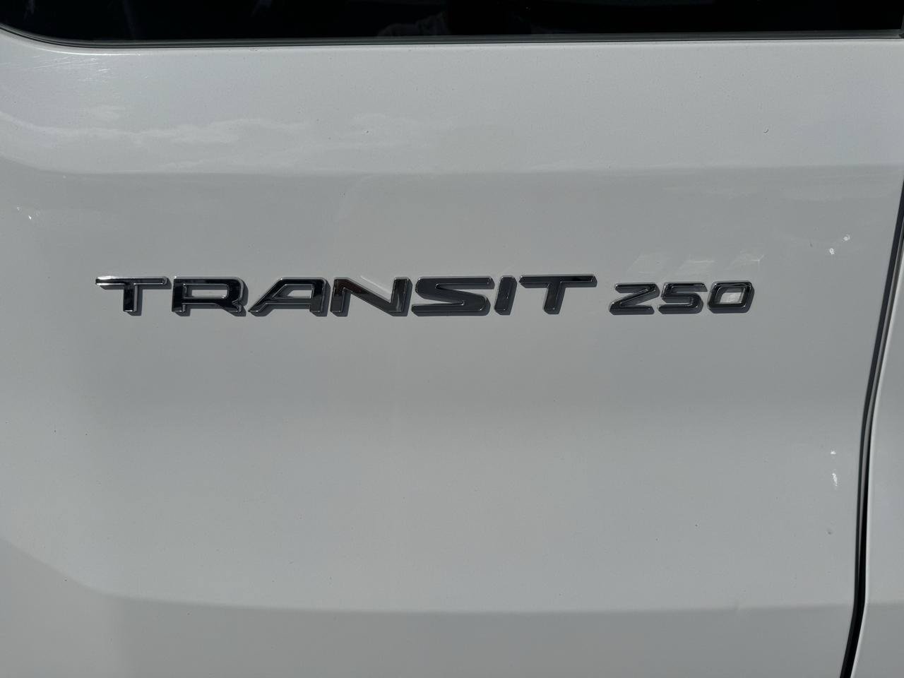 Used 2025 Ford Transit 250 Low Roof w/ Exterior Upgrade Package RWD image 39