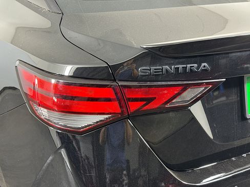 Used 2023 Nissan Sentra SR w/ Midnight Edition Package image 36