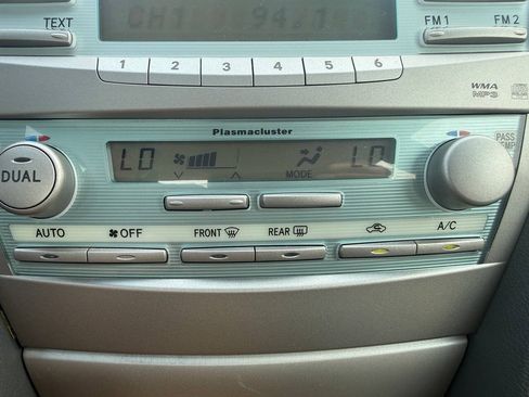 Used 2007 Toyota Camry XLE FWD image 34