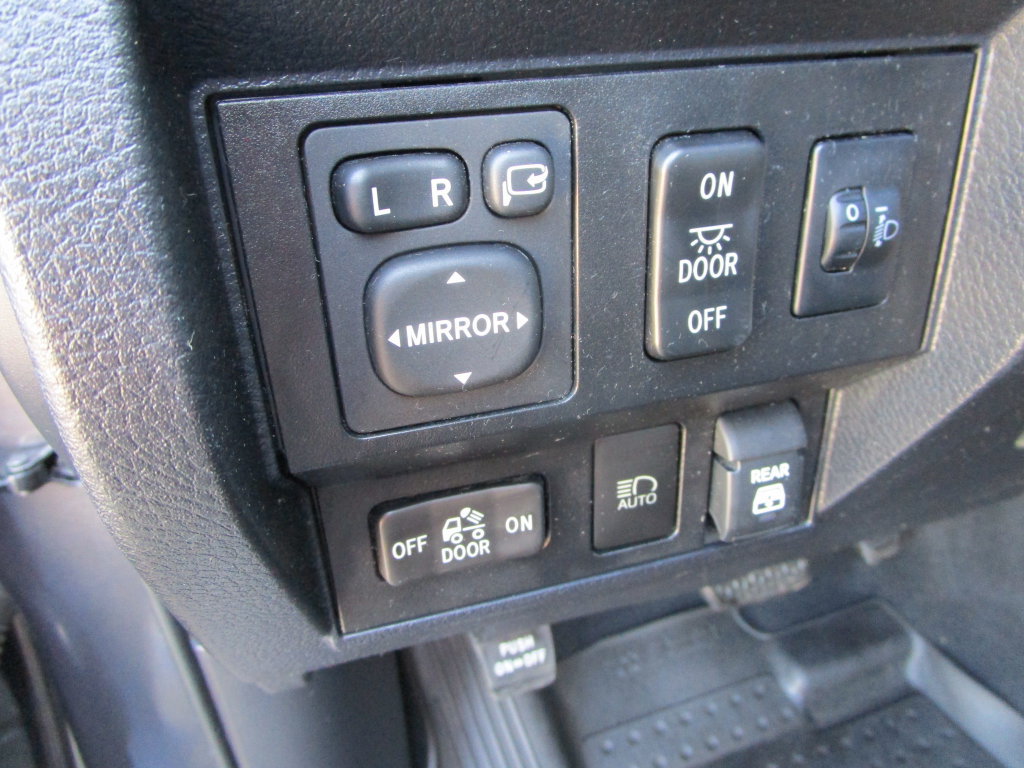 Used 2020 Toyota Tundra Platinum AWD/4WD image 30