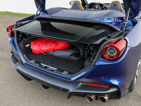 Certified 2023 Ferrari Portofino M image 14