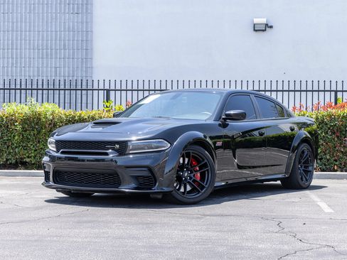 Used 2022 Dodge Charger Scat Pack RWD image 3