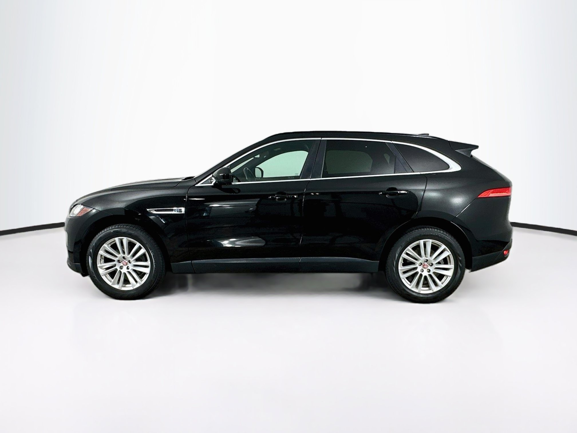 Used 2018 Jaguar F-PACE Prestige AWD/4WD image 4