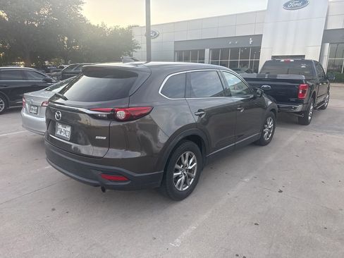 Used 2018 MAZDA CX-9 Touring FWD image 3