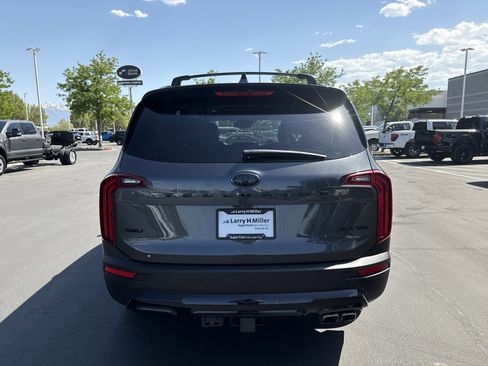 Used 2021 Kia Telluride EX w/ EX Premium Package AWD/4WD image 4