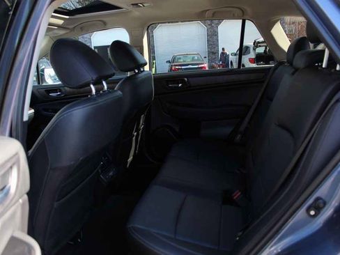 Used 2018 Subaru Outback 2.5i Limited image 30