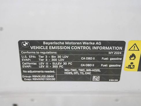 Certified 2024 BMW 330i Sedan w/ Convenience Package RWD image 28