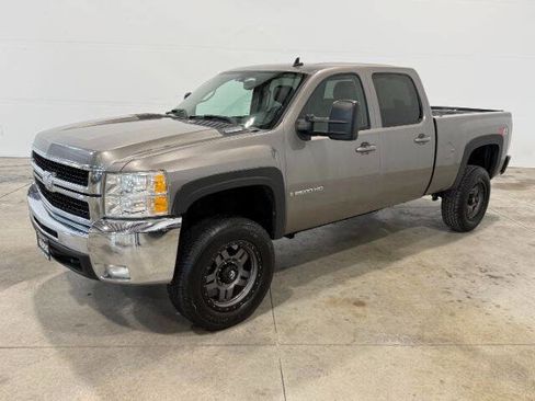 Used 2007 Chevrolet Silverado 2500 LTZ w/ Safety Package image 2