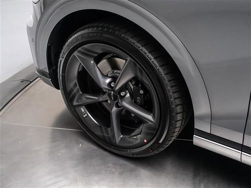 New 2026 Genesis GV70 2.5T Sport Prestige AWD/4WD image 12