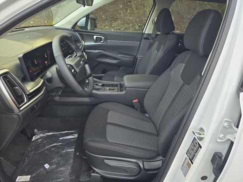 New 2026 Kia Sorento LX FWD image 5