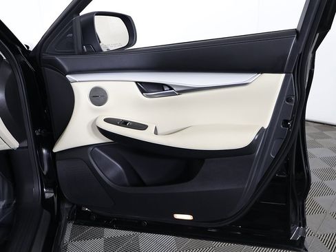 Used 2022 INFINITI QX50 Essential image 27
