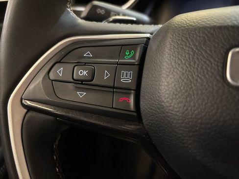 Used 2023 Jeep Grand Cherokee L Laredo image 34