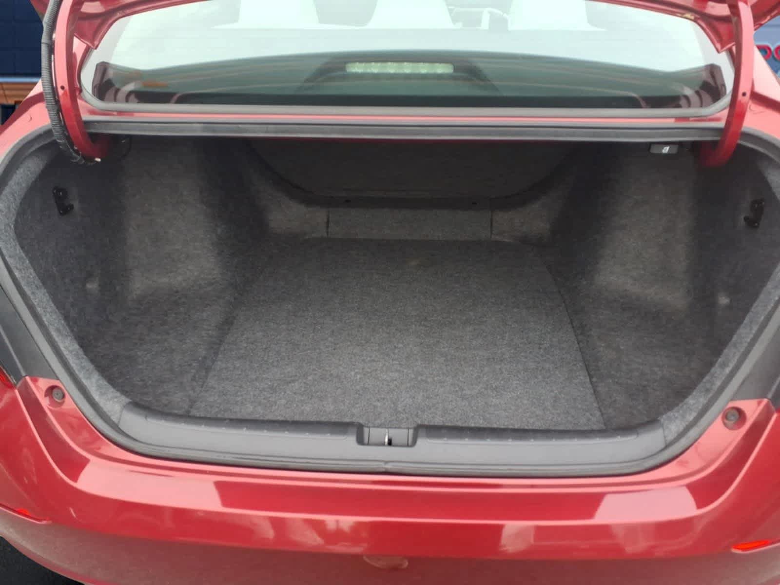 Used 2018 Honda Accord LX image 10