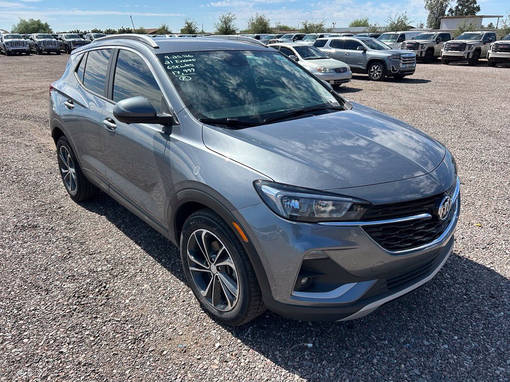 Used 2021 Buick Encore GX Select w/ Advanced Technology Package FWD image 3
