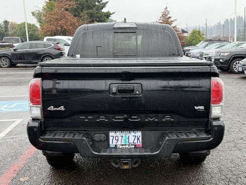 Used 2019 Toyota Tacoma Limited image 7