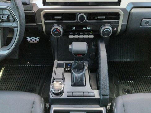 Used 2025 Toyota Tacoma TRD Sport RWD image 22