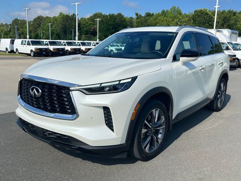 Used 2023 INFINITI QX60 Luxe w/ Cargo Package AWD/4WD image 5