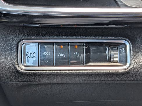 Used 2024 Buick Envision Preferred AWD/4WD image 18
