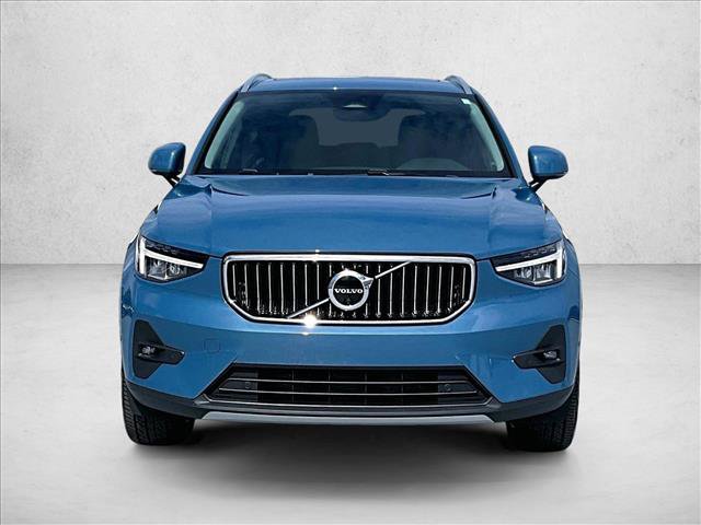 Used 2023 Volvo XC40 B5 Ultimate w/ Protection Package Premier AWD/4WD image 3