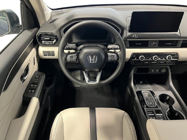 New 2026 Honda Pilot Touring image 27