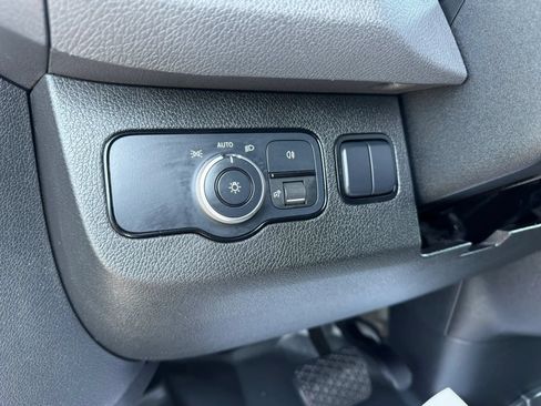 Used 2022 Mercedes-Benz Sprinter 2500 image 15