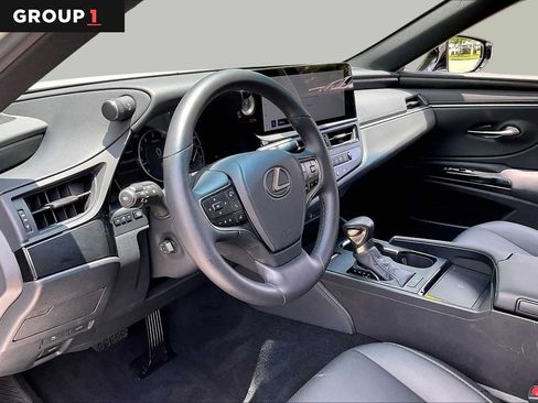 Used 2025 Lexus ES 350 w/ Premium Package FWD image 15