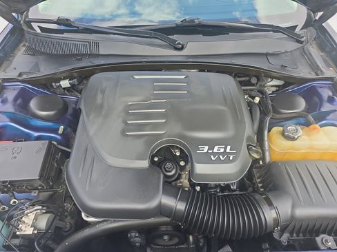 Used 2017 Chrysler 300 Limited w/ Driver Convenience Group image 27