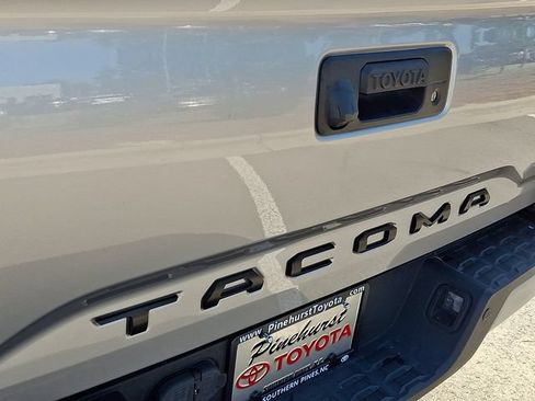 Used 2020 Toyota Tacoma TRD Sport w/ Technology Package AWD/4WD image 35
