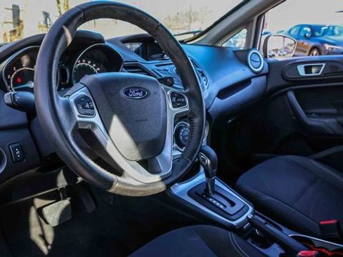 Used 2016 Ford Fiesta SE image 7