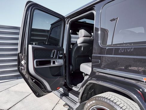 Used 2025 Mercedes-Benz G 63 AMG 4MATIC image 29