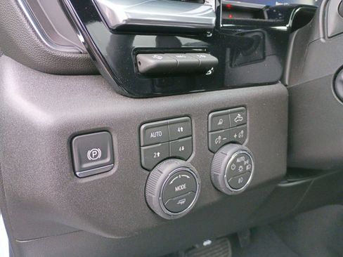 New 2026 Chevrolet Silverado 1500 High Country w/ Technology Package image 34