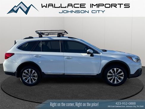 Used 2017 Subaru Outback 2.5i Touring image 6