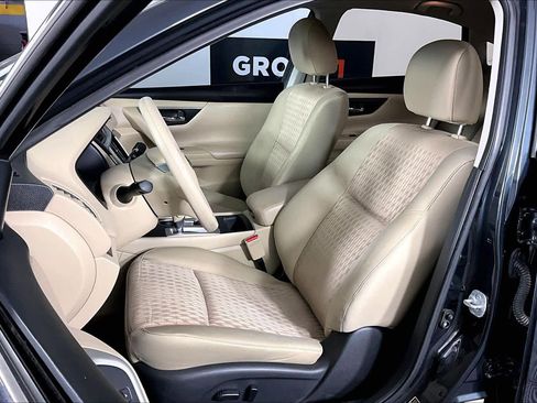 Used 2016 Nissan Altima 2.5 S w/ Power Driver Seat Package image 8