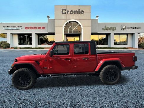 Used 2022 Jeep Gladiator Sport image 6