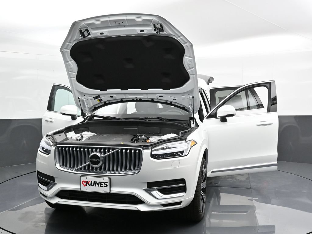 Certified 2025 Volvo XC90 T8 Core w/ Protection Package Premier AWD/4WD image 55
