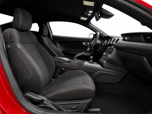 Used 2021 Ford Mustang GT RWD image 14
