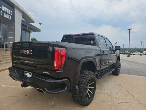 Used 2019 GMC Sierra 1500 AT4 w/ AT4 Premium Package AWD/4WD image 4