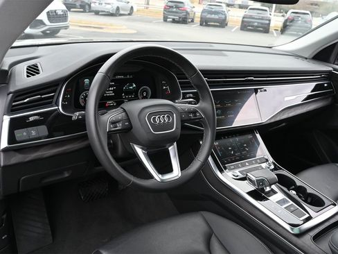 Used 2022 Audi Q8 Premium Plus image 14