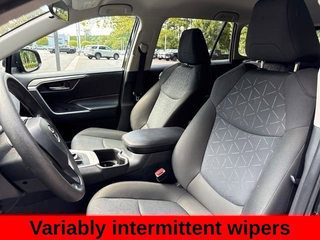 Used 2025 Toyota RAV4 XLE FWD image 80