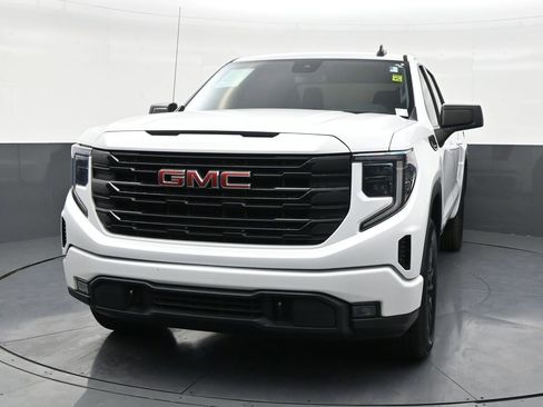 Used 2023 GMC Sierra 1500 Elevation image 8