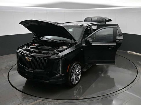 Used 2025 Cadillac Escalade Sport w/ Touring Package image 43