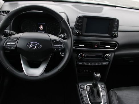 Used 2020 Hyundai Kona Limited image 11