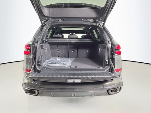 New 2026 BMW X5 xDrive40i w/ M Sport Package image 27