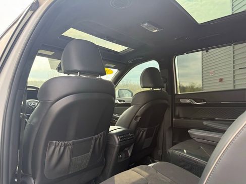 Used 2025 Hyundai Palisade Calligraphy image 20