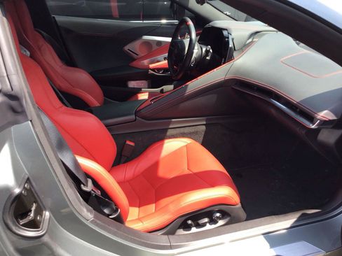 Used 2023 Chevrolet Corvette Stingray Preferred Conv w/ Z51 Performance Package RWD image 5