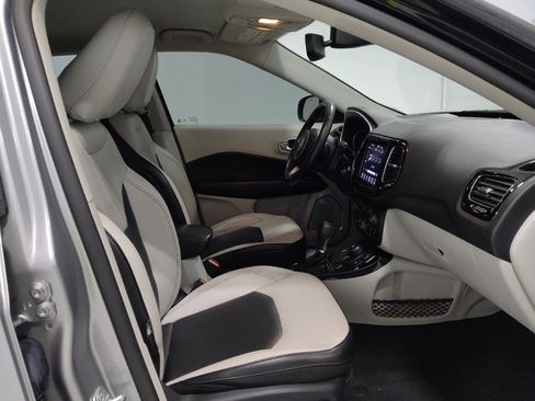 Used 2020 Jeep Compass Limited AWD/4WD image 21