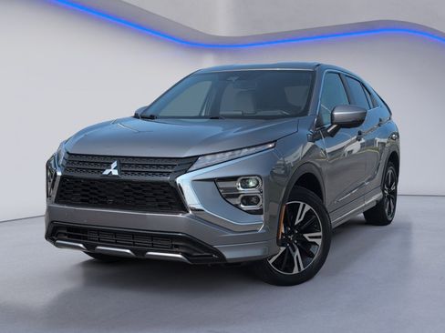 Used 2024 Mitsubishi Eclipse Cross SE AWD/4WD image 2