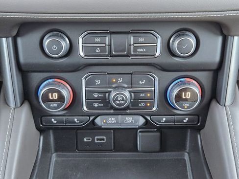 Used 2021 Chevrolet Tahoe LT image 20