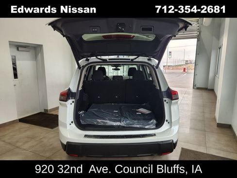 New 2026 Nissan Rogue SV w/ Cold Weather Package image 6