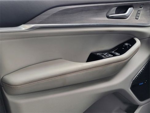 Certified 2023 Jeep Grand Cherokee L Overland w/ Advanced Protech Group III image 38